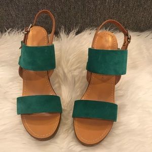 STEVE MADDEN Carmelo Wooden Wedges